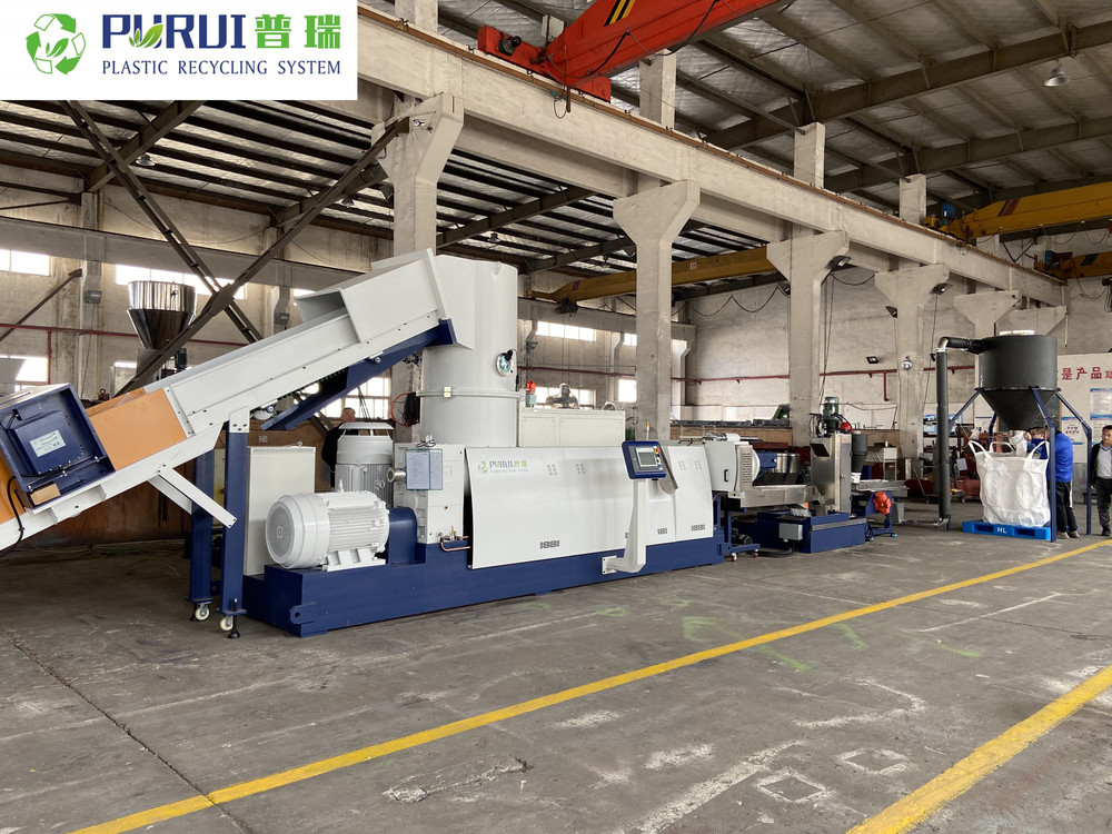 Plastic recycling machine ML85 (2).jpg