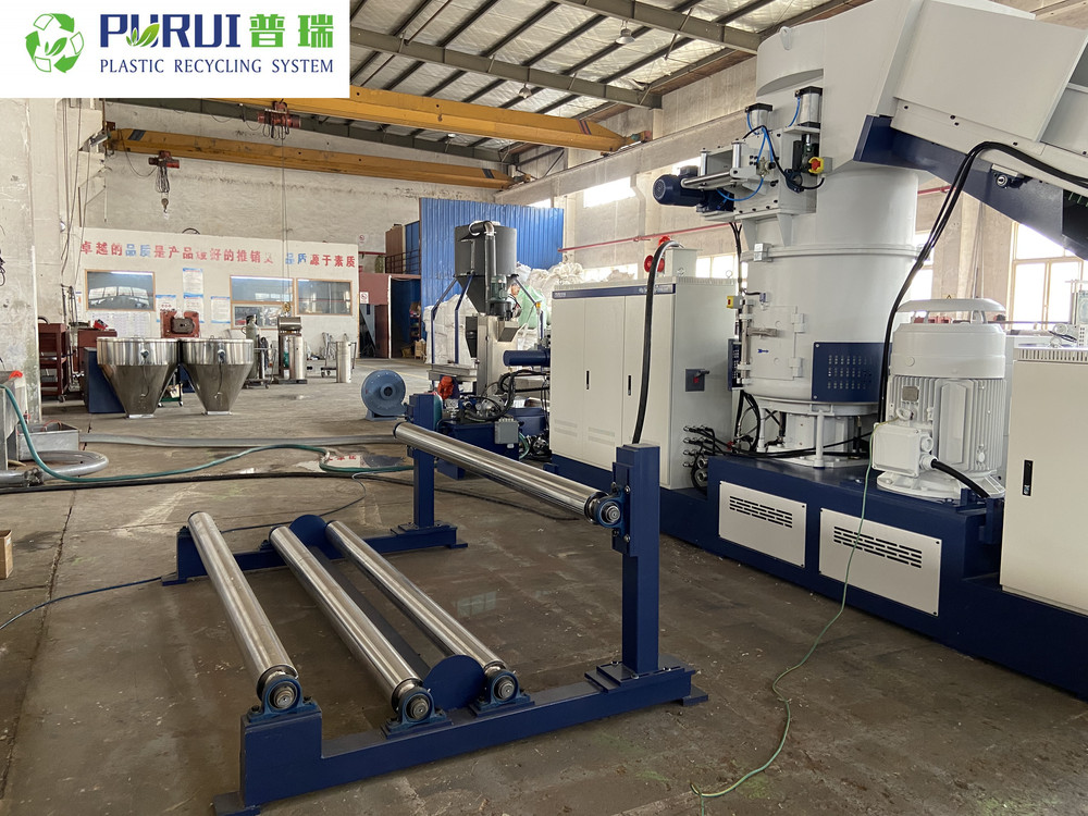 Plastic recycling machine ML85 (4).jpg