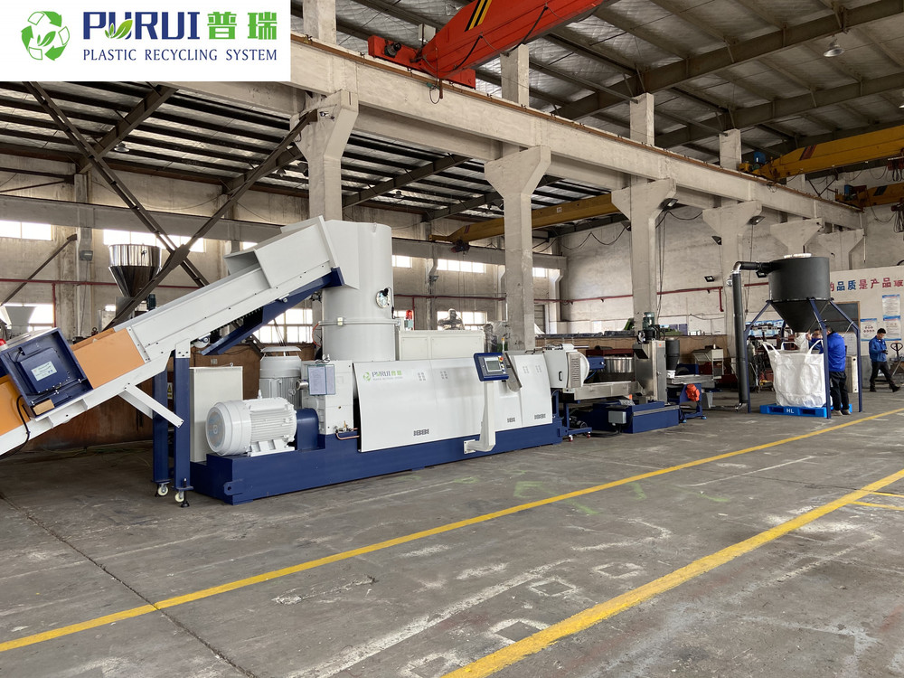 Plastic recycling machine ML85 (3).jpg