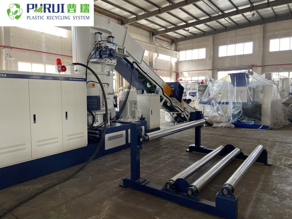 Plastic recycling machine ML85 (5).jpg