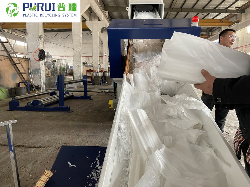 Plastic recycling machine ML85 (1).jpg