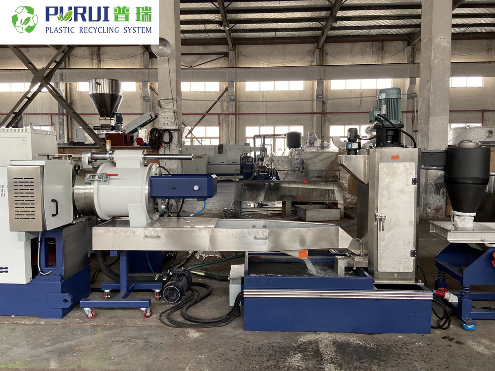 Plastic recycling machine ML85 (13).jpg